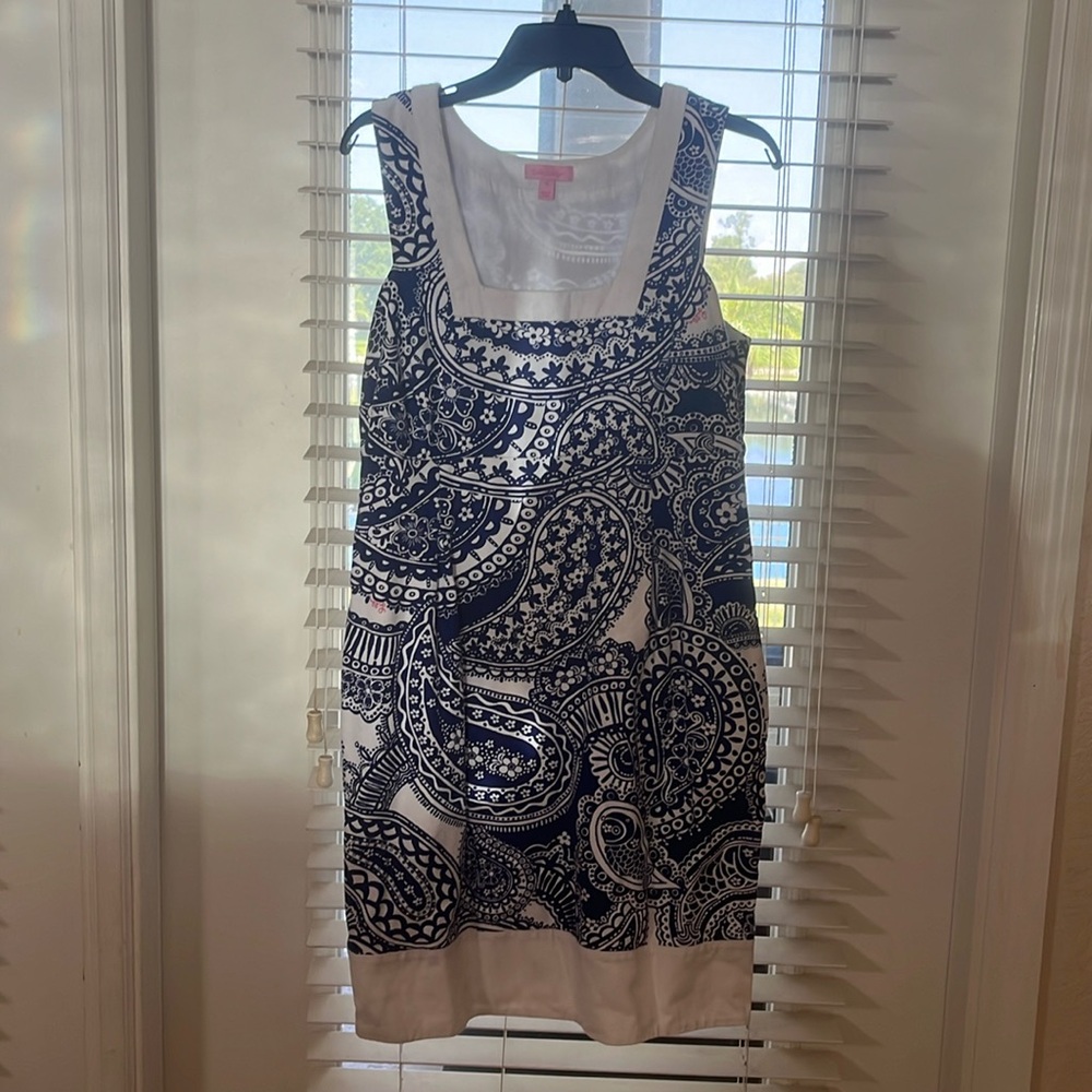 Lilly Pulitzer Navy and White dress